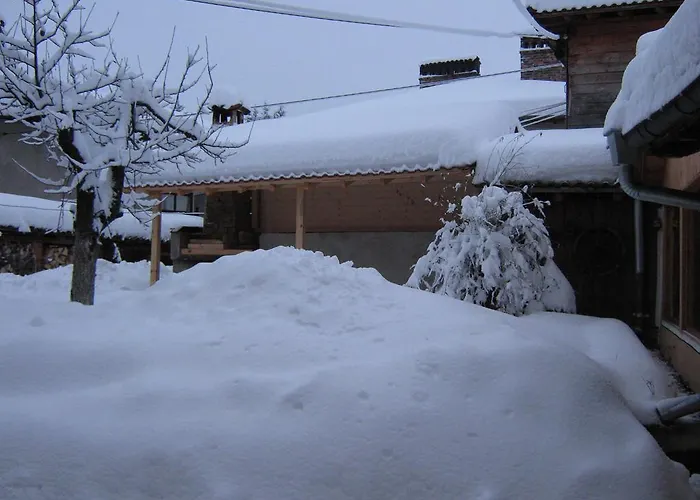 Guest Bashtina Striaha Pensjonat Kopriwsztica