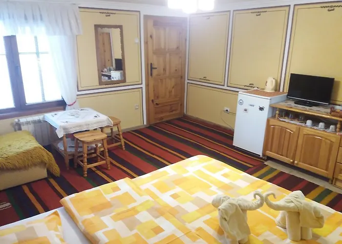 Pensjonat Guest Bashtina Striaha 2*